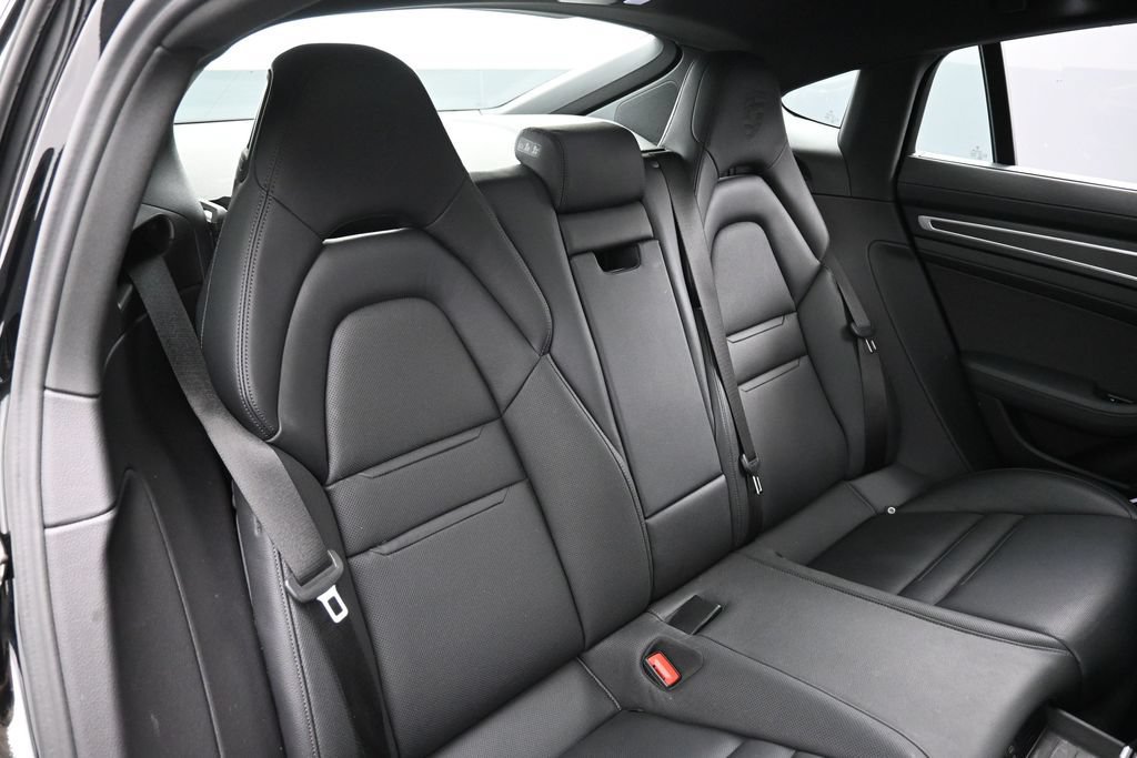 Certified 2023 Porsche Panamera 4 Platinum Edition AWD/4WD image 27