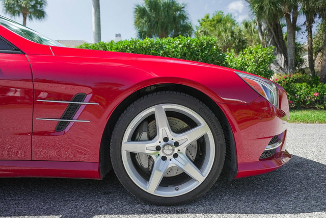 Used 2013 Mercedes-Benz SL 550 image 11