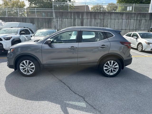 Used 2022 Nissan Rogue Sport SV w/ Technology Package AWD/4WD image 3