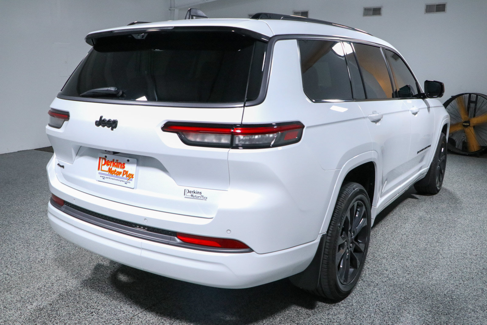 Used 2026 Jeep Grand Cherokee L Limited AWD/4WD image 7