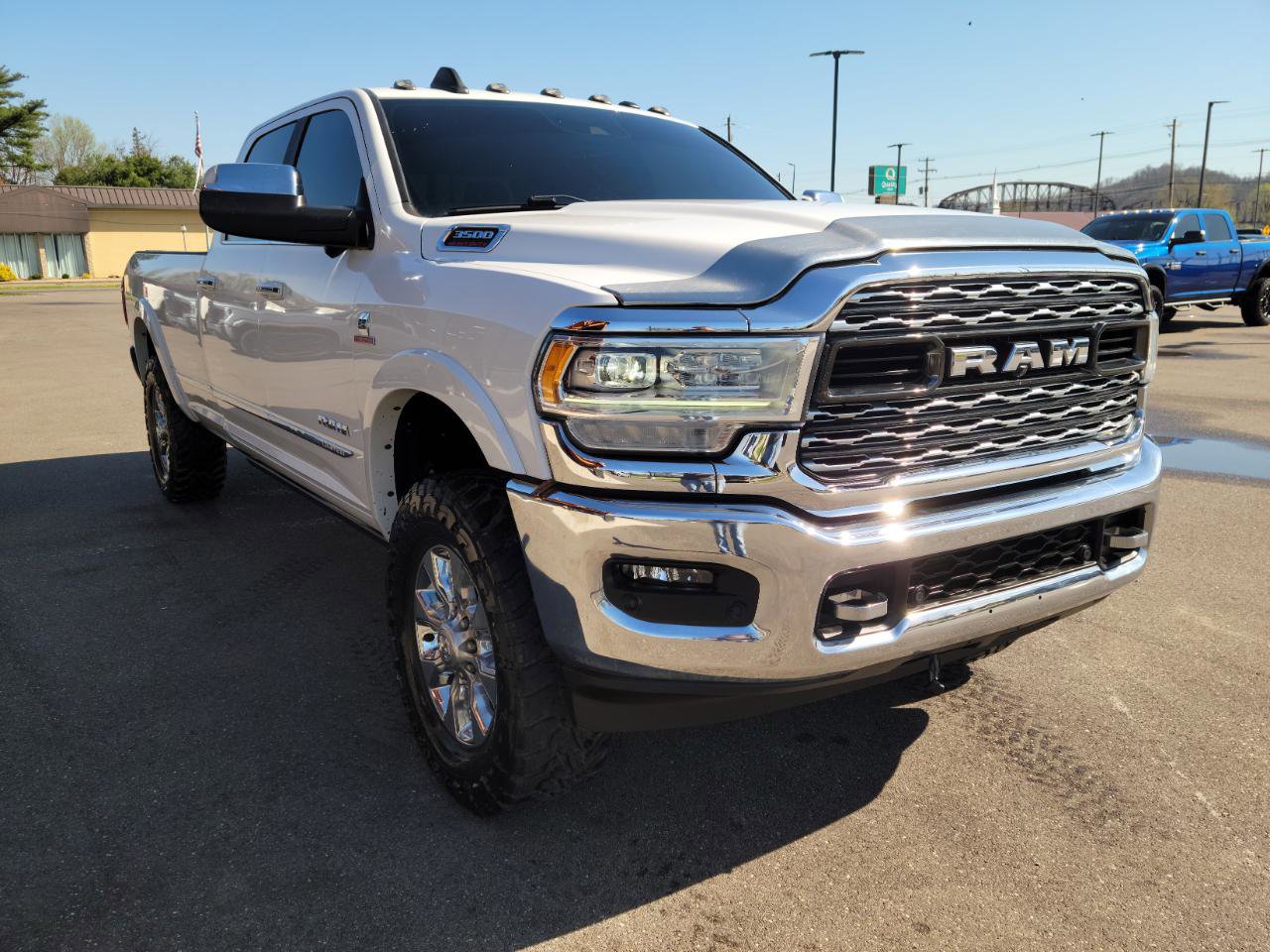 Used 2020 RAM 3500 Limited AWD/4WD image 3