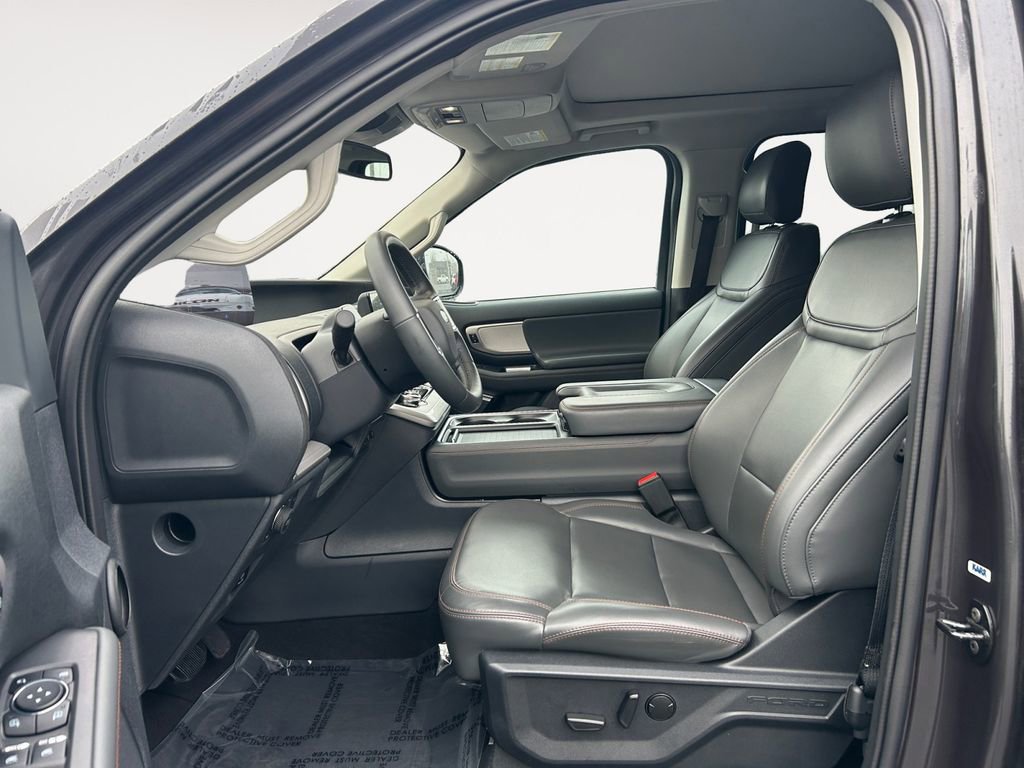 Used 2025 Ford Expedition Max Active image 15