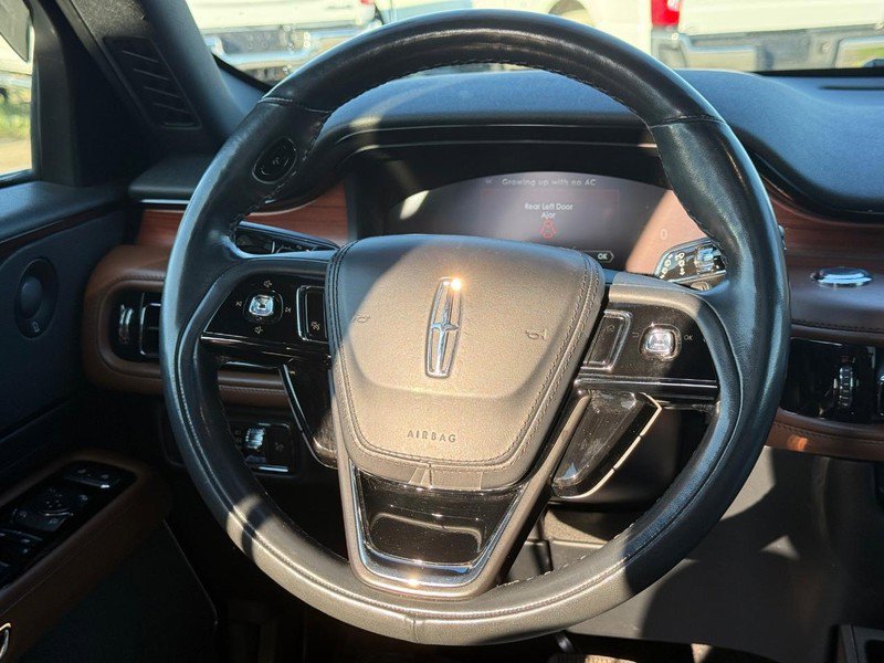 Used 2022 Lincoln Aviator Reserve w/ Equipment Group 201A AWD/4WD image 15
