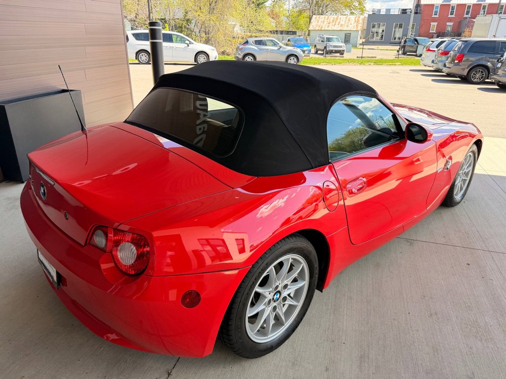 Used 2005 BMW Z4 2.5i RWD image 23