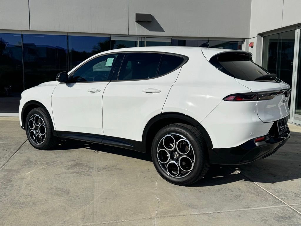 Used 2025 Alfa Romeo Tonale image 6