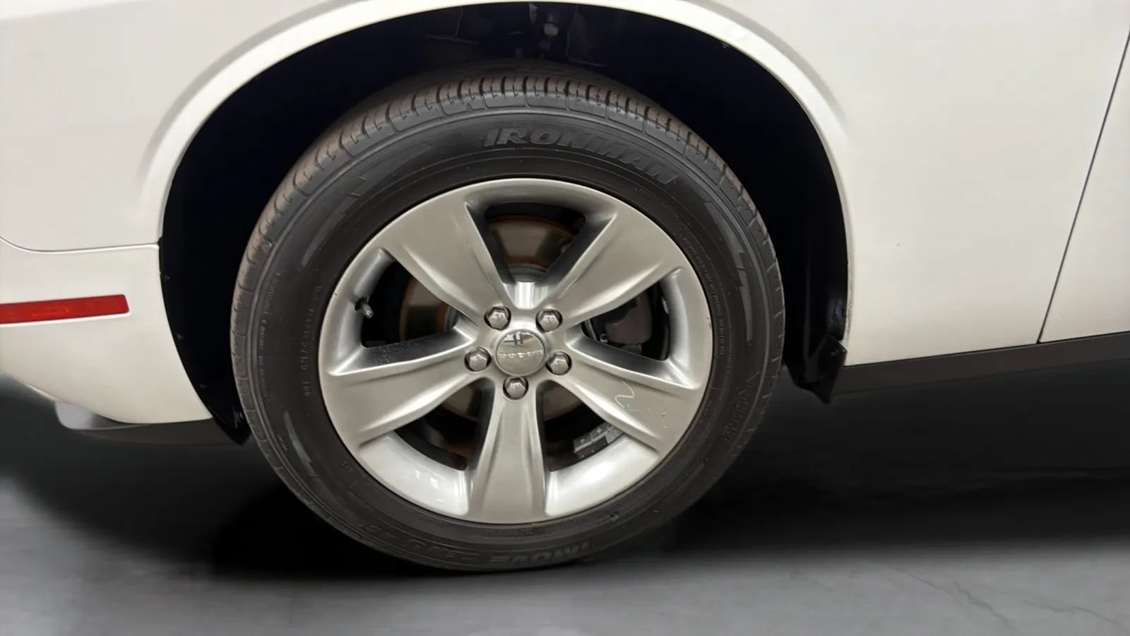 Used 2020 Dodge Challenger SXT RWD image 29