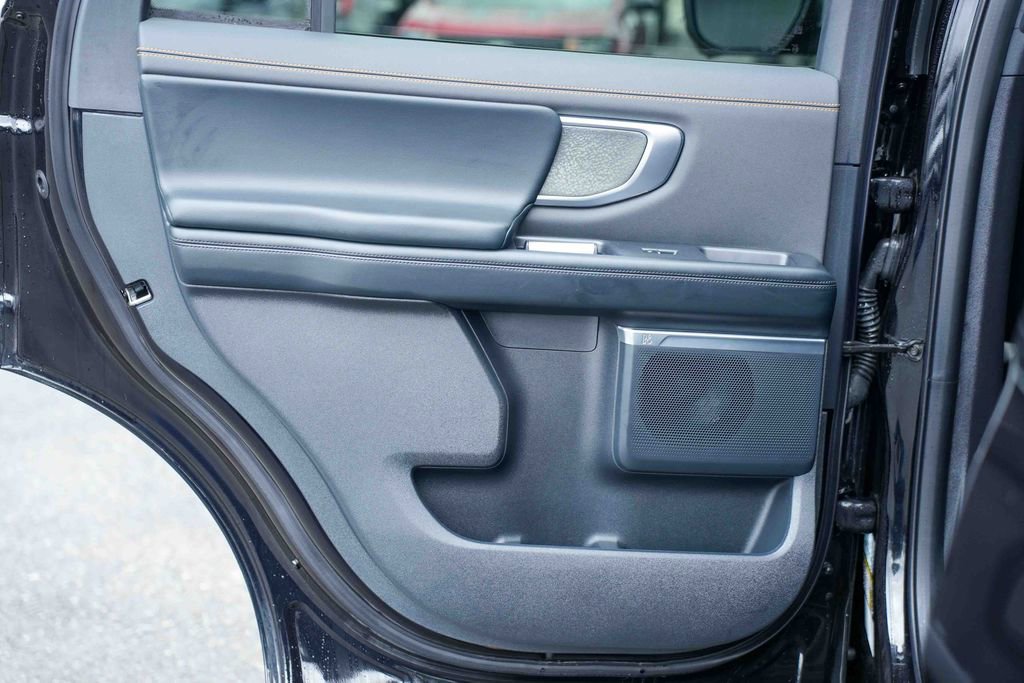 Used 2025 Ford Expedition Tremor image 21