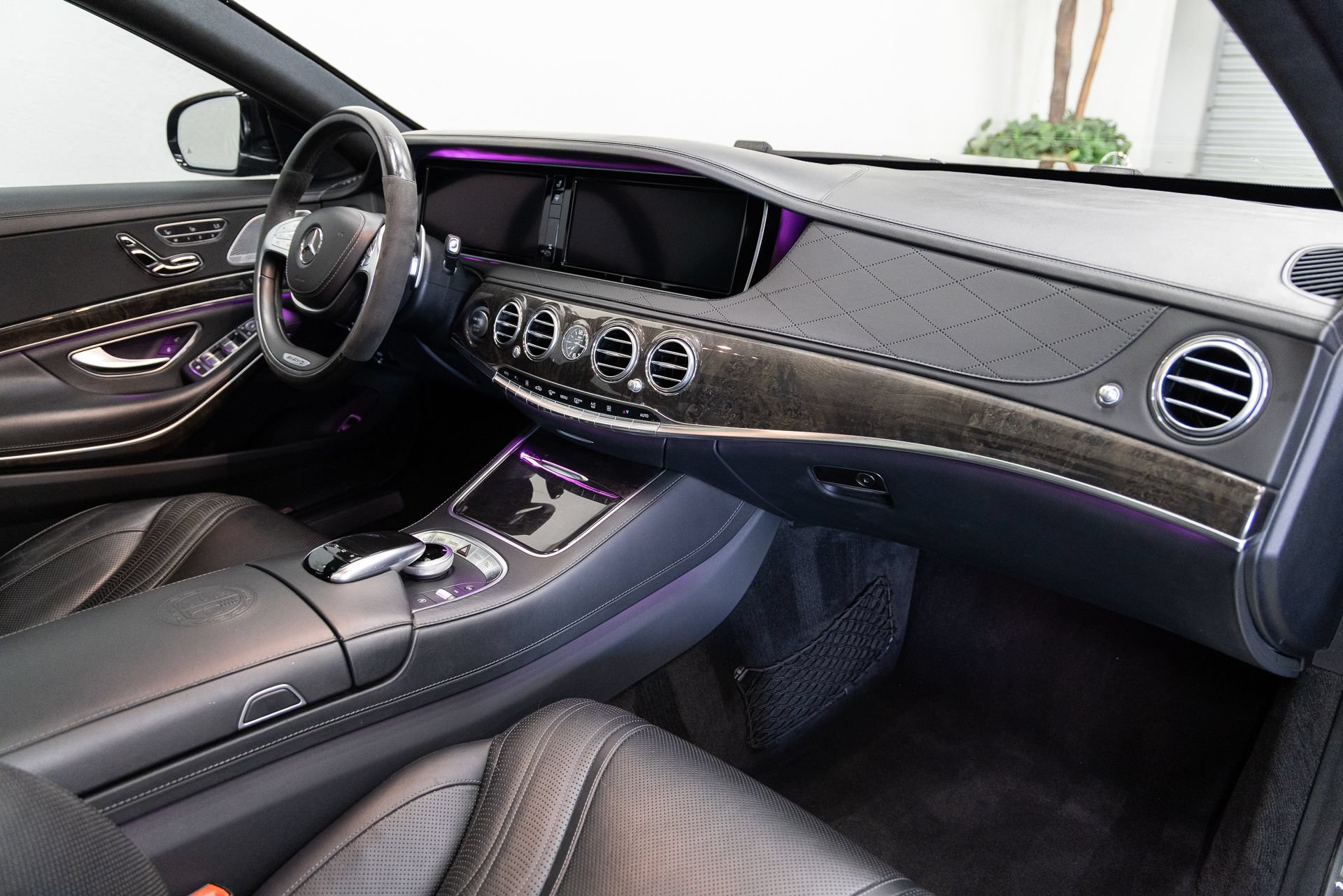 Used 2015 Mercedes-Benz S 63 AMG 4MATIC Sedan w/ Driver Assistance Package image 13