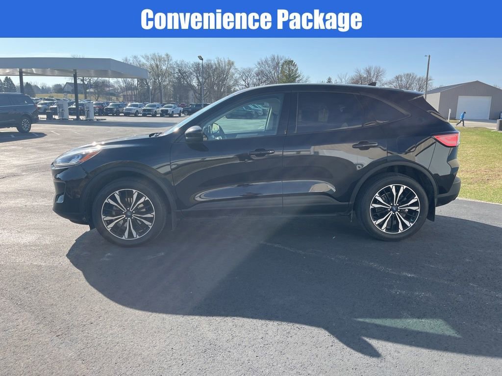 Used 2022 Ford Escape SE w/ SE Sport Appearance Package image 7