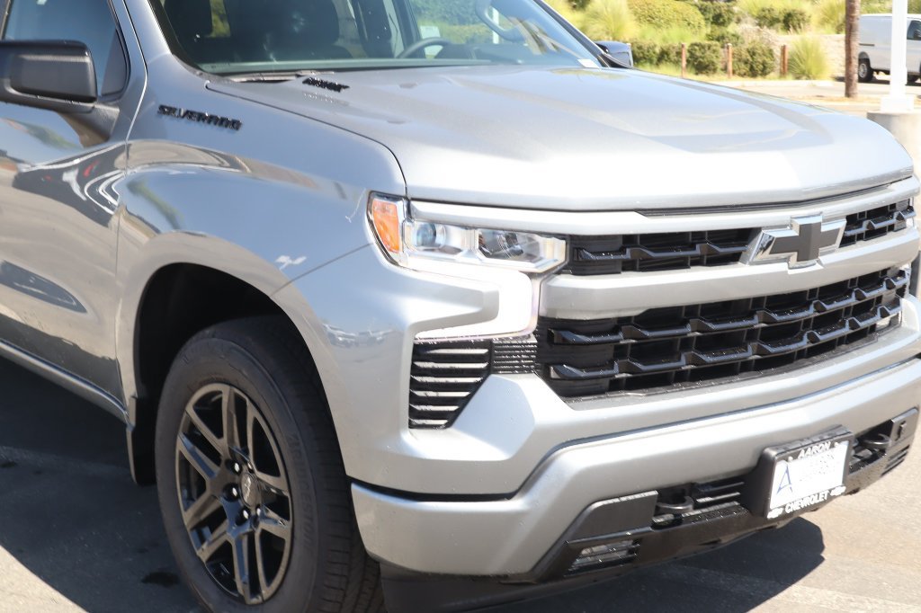New 2026 Chevrolet Silverado 1500 RST w/ LPO, Dark Essentials Package RWD image 11