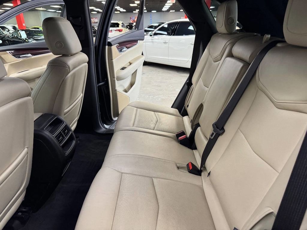 Used 2019 Cadillac XT5 Luxury FWD image 44
