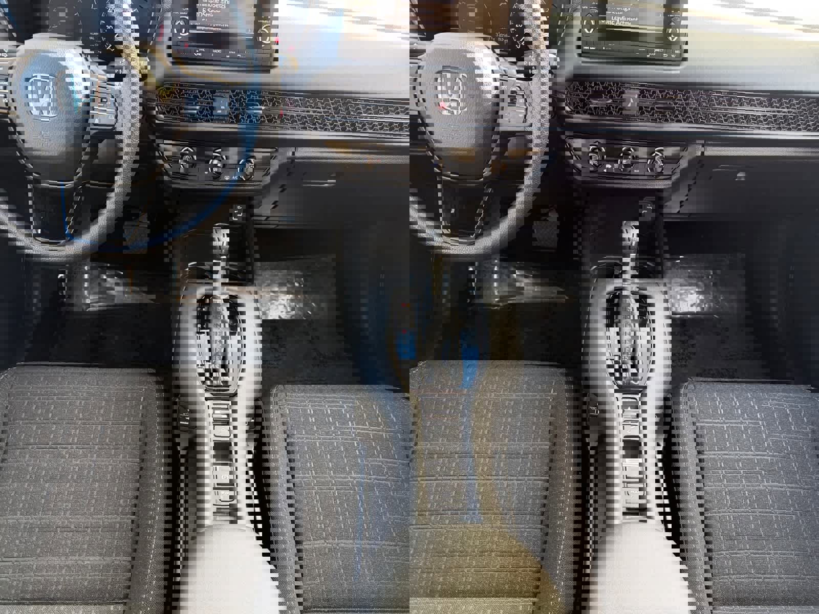 Used 2023 Honda HR-V LX image 6