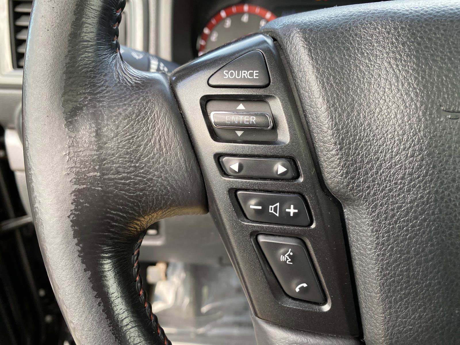 Used 2021 Nissan Titan PRO-4X w/ Pro-4x Convenience Package AWD/4WD image 19