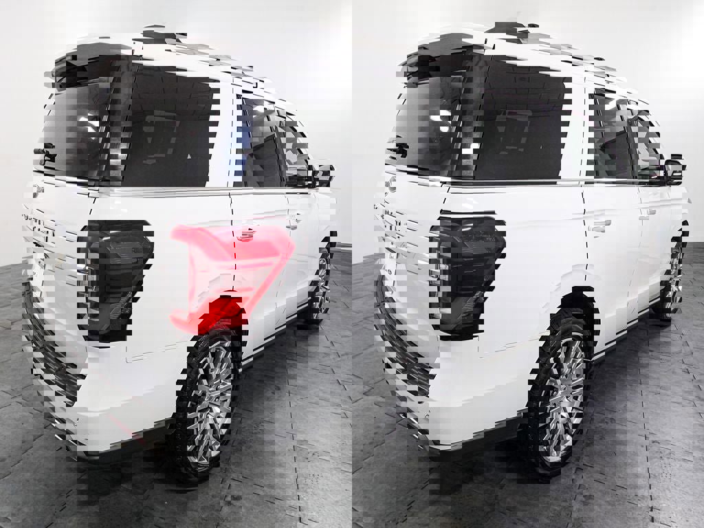 Used 2024 Ford Expedition Limited image 6