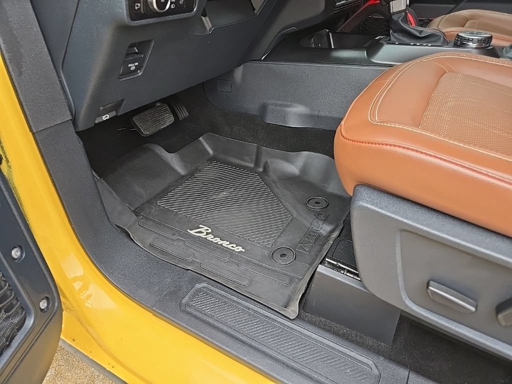 Used 2023 Ford Bronco Heritage Edition AWD/4WD image 35