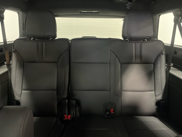 Used 2025 Chevrolet Suburban RST w/ RST Capability Package AWD/4WD image 13