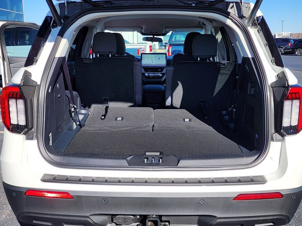 New 2026 Ford Explorer Active image 57
