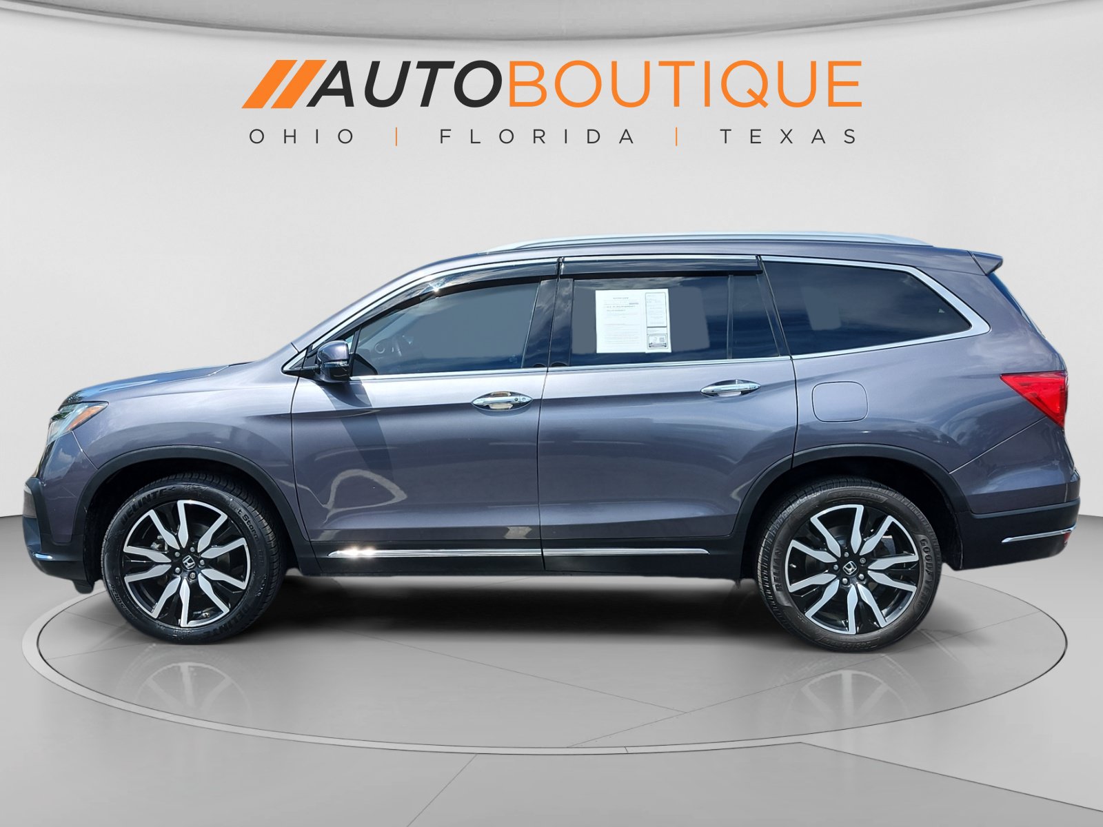 Used 2020 Honda Pilot Touring image 2