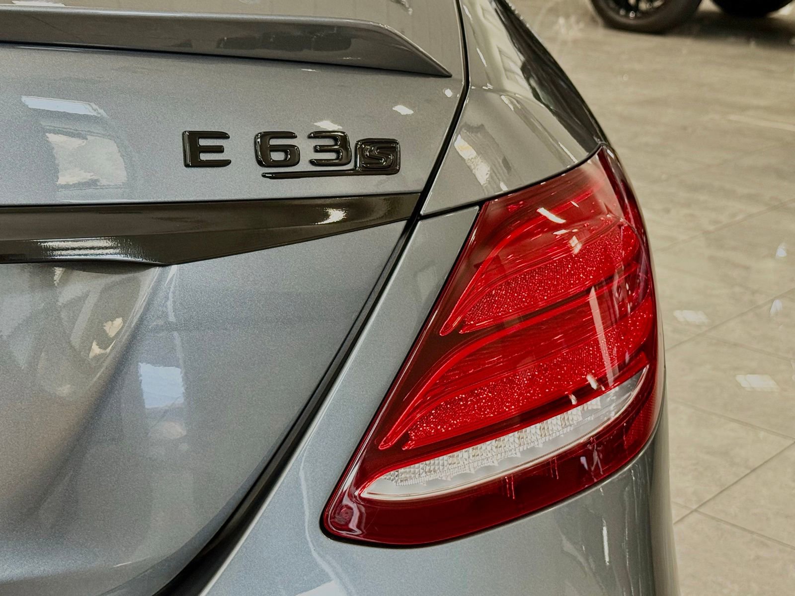 Used 2018 Mercedes-Benz E 63 AMG S image 13