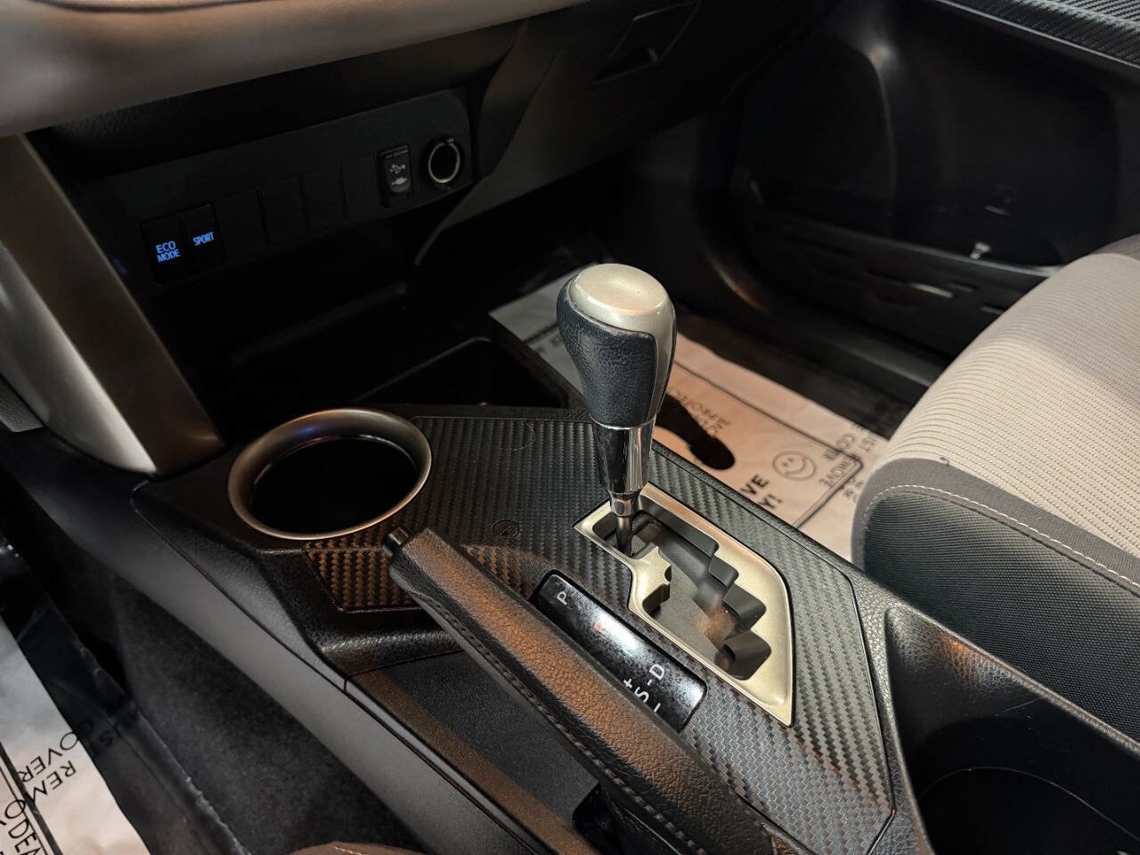 Used 2013 Toyota RAV4 XLE image 40