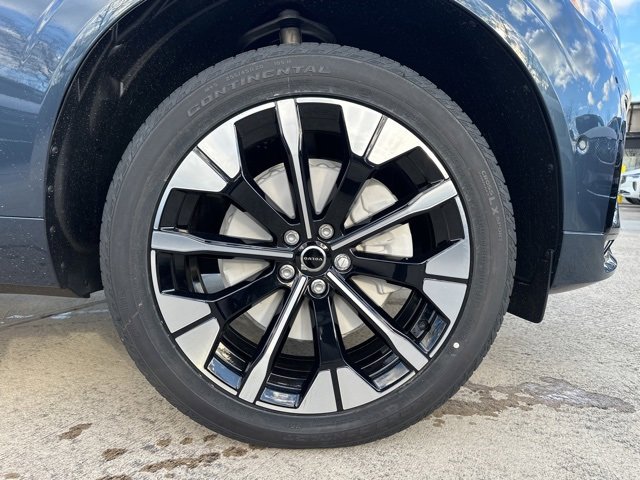 New 2026 Volvo XC60 B5 Plus w/ Protection Package Premier image 9