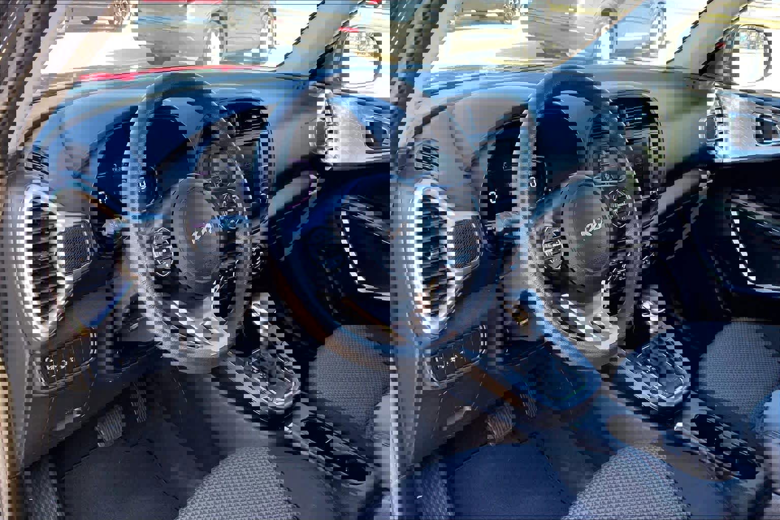 Used 2024 Kia Soul LX w/ Option Group 015 image 34