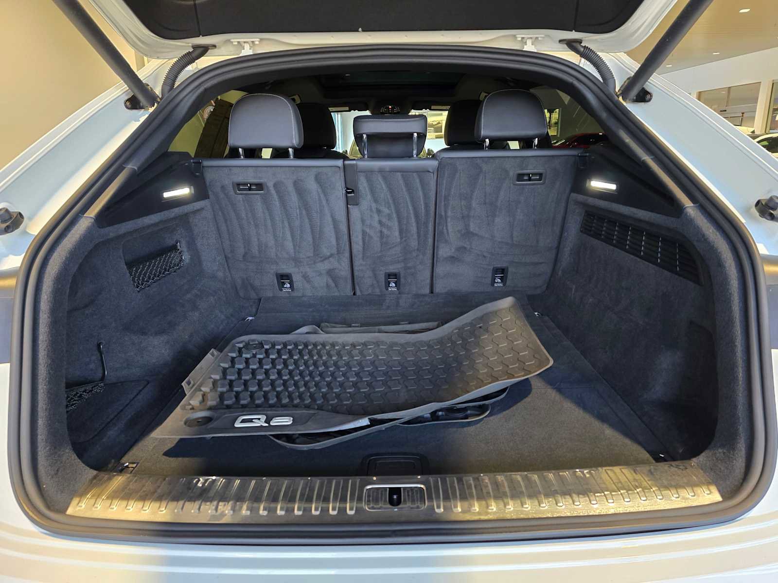 Used 2019 Audi Q8 Premium w/ Convenience Package image 20