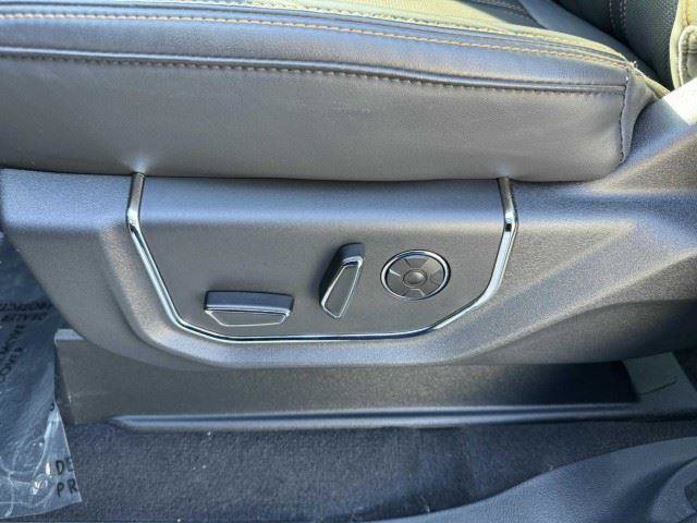 Used 2024 Ford Expedition Platinum RWD image 22
