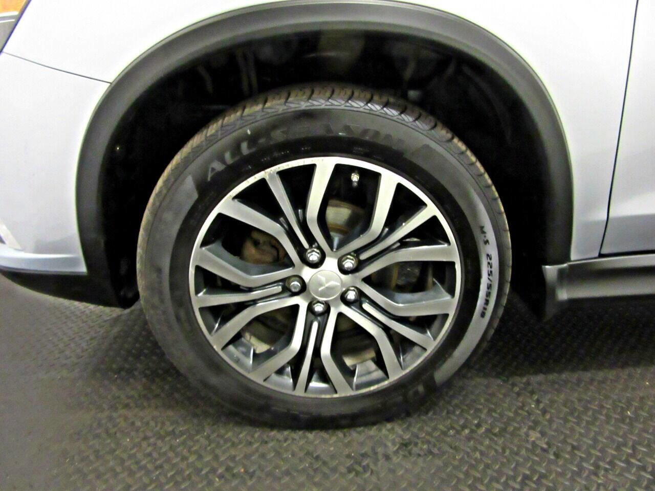 Used 2016 Mitsubishi Outlander Sport ES AWD/4WD image 18