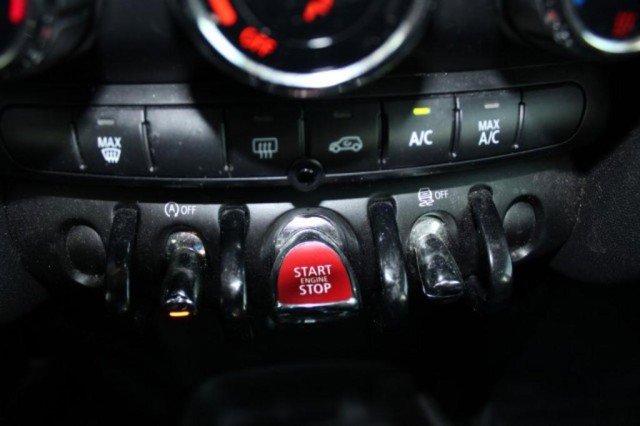 Used 2017 MINI Cooper S image 6