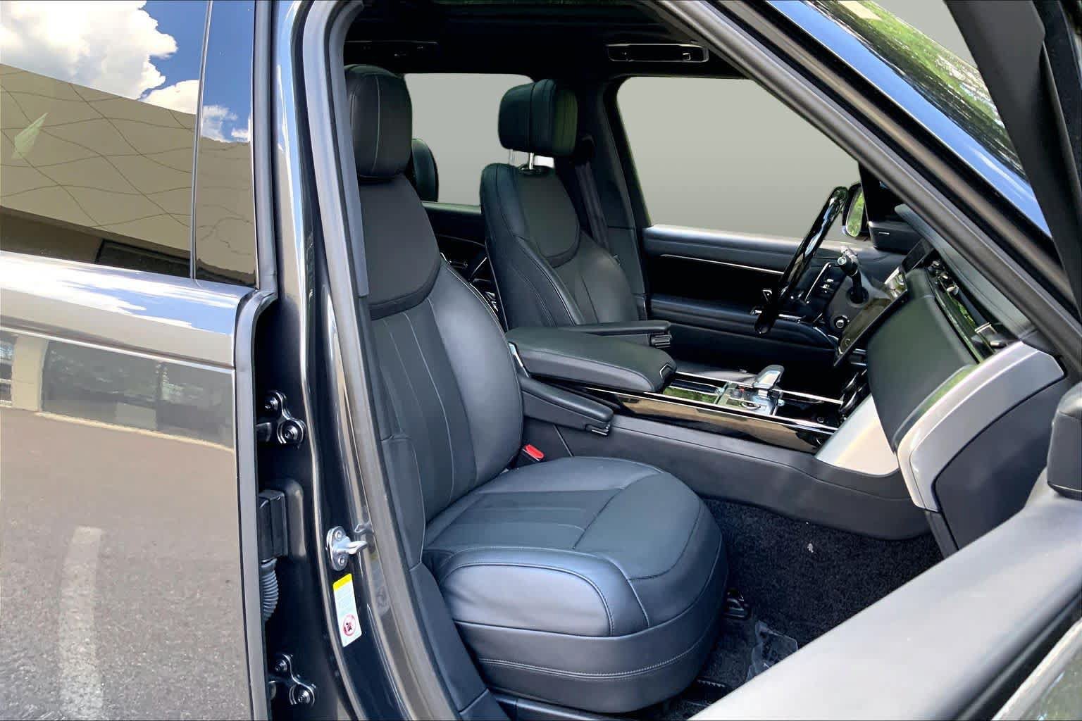 Used 2023 Land Rover Range Rover SE AWD/4WD image 8