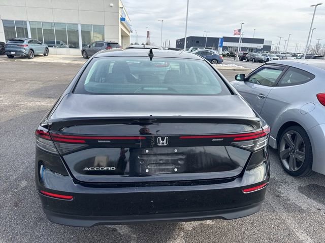 Used 2023 Honda Accord EX image 4