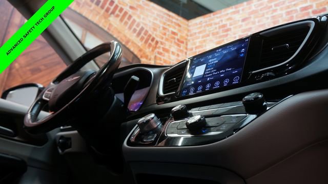 Used 2019 Chrysler Pacifica Touring-L w/ Advanced Safetytec Group image 52