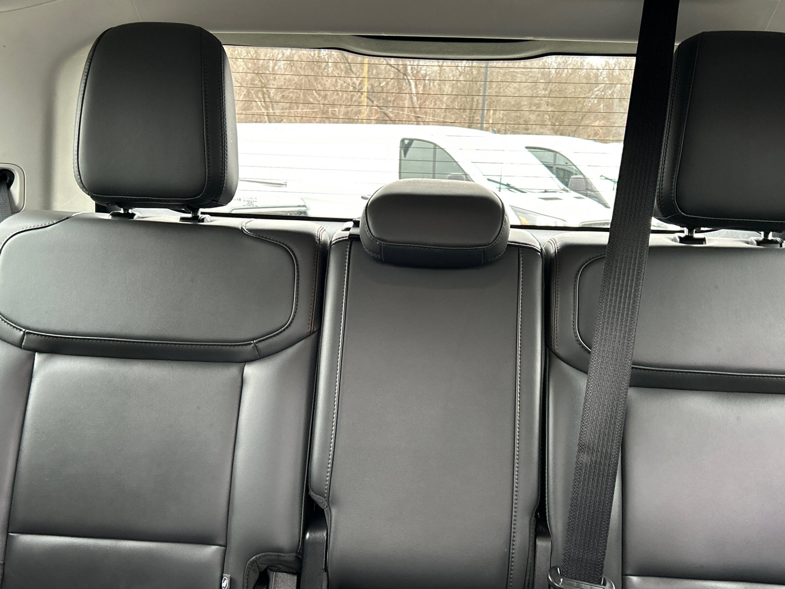 Used 2025 Ford Expedition Active image 24