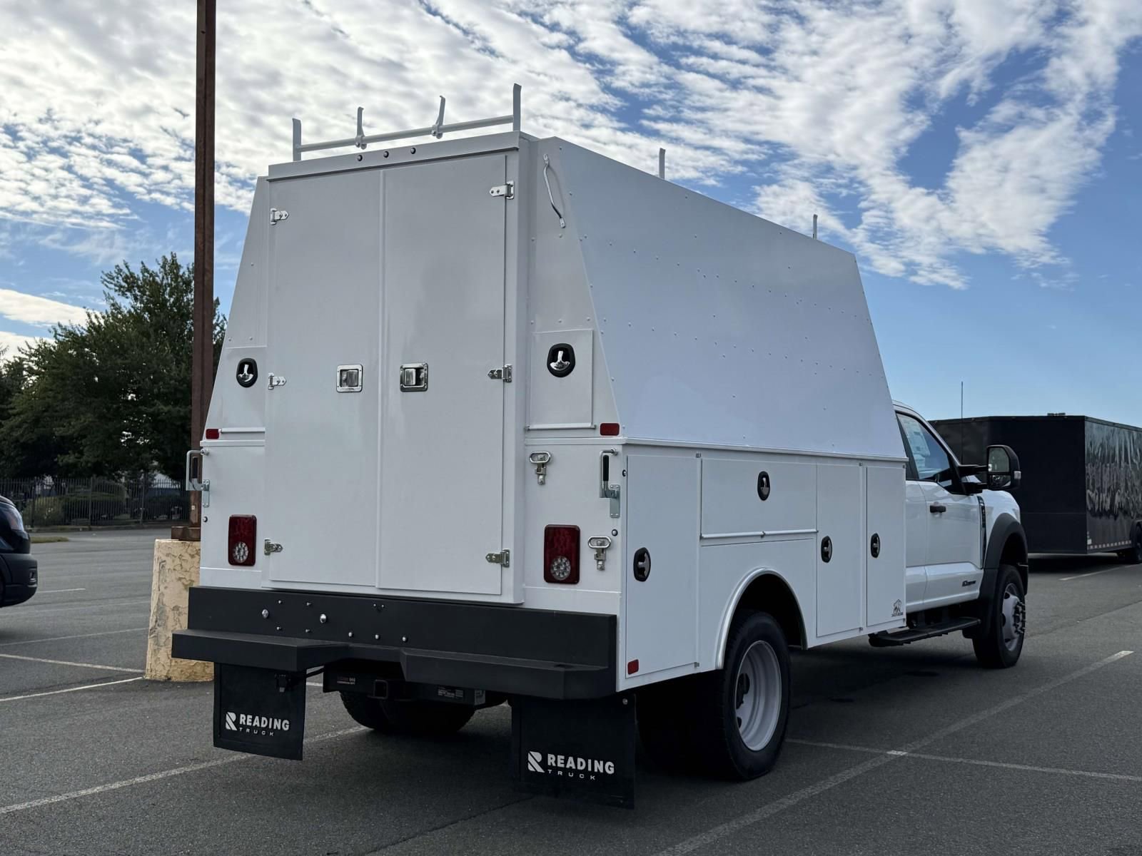 New 2026 Ford F550 4x4 Supercab Super Duty image 2