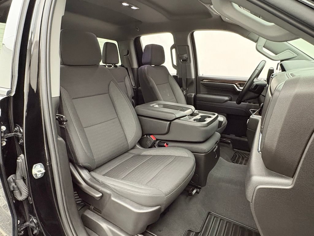 Used 2023 GMC Sierra 1500 Elevation w/ LPO, Elevation Black Package AWD/4WD image 33