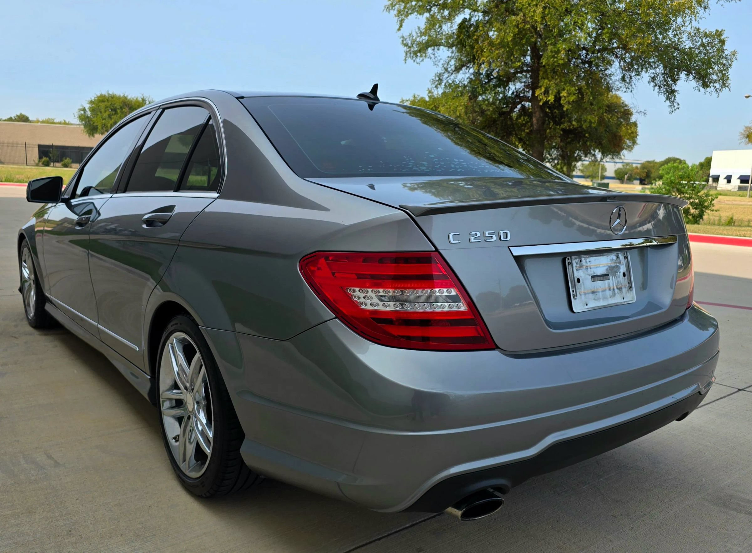 Used 2013 Mercedes-Benz C 250 Sedan image 6