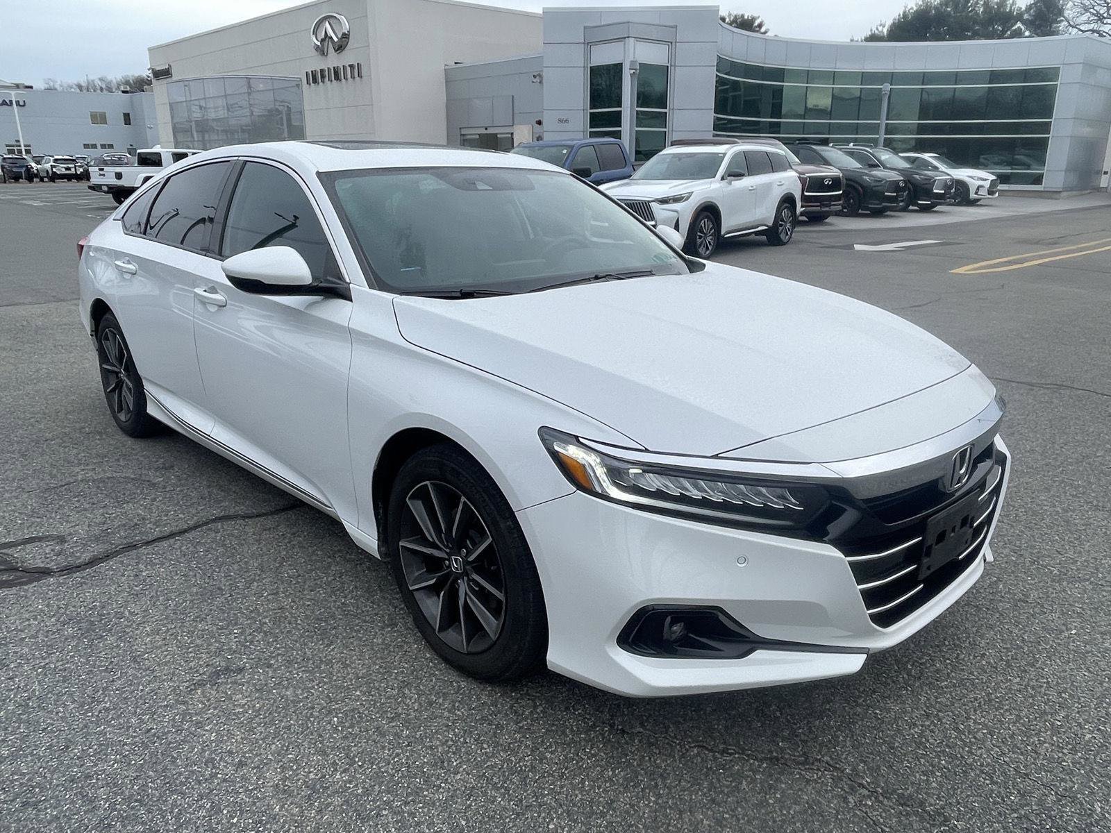 Used 2022 Honda Accord EX-L image 2
