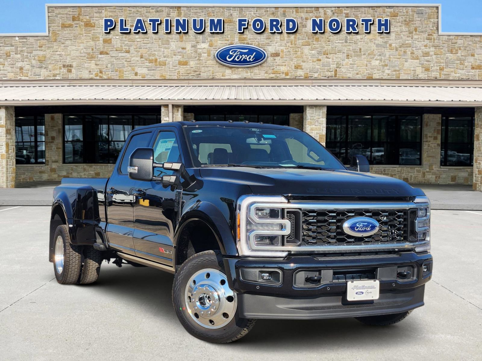 New 2026 Ford F450 Platinum w/ FX4 Off-Road Package image 1