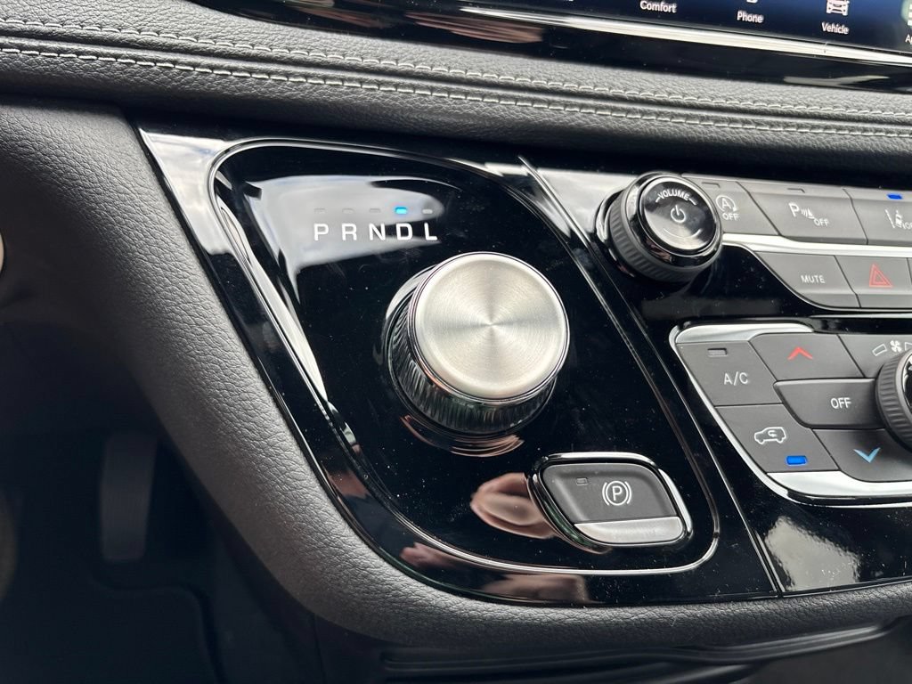 New 2027 Chrysler Pacifica Select FWD image 63