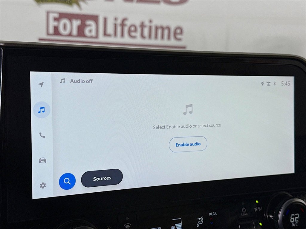 Used 2023 Toyota Highlander Limited image 6