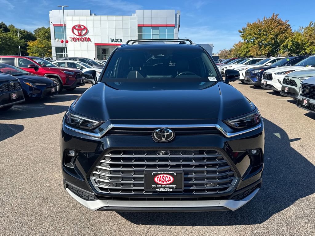 Used 2024 Toyota Grand Highlander AWD Hybrid image 2