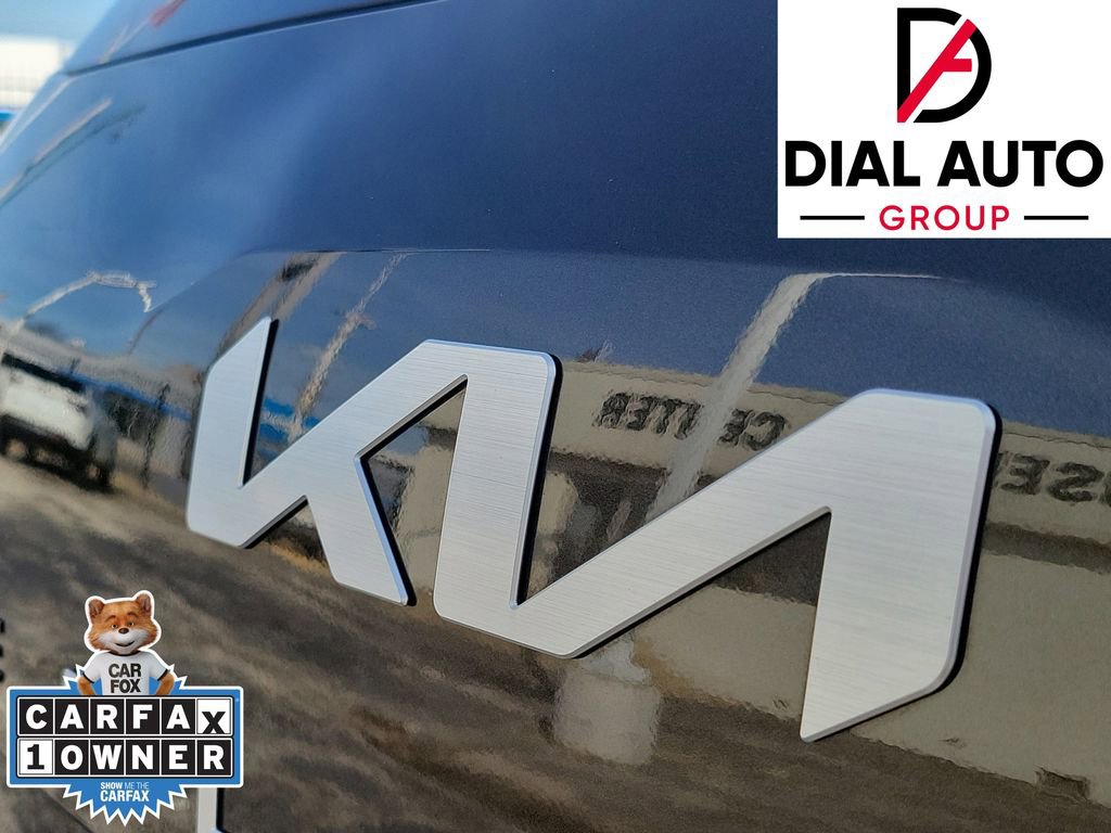 Used 2025 Kia Telluride S image 5