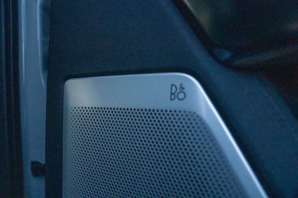 Used 2025 Ford F350 Platinum w/ FX4 Off-Road Package image 14