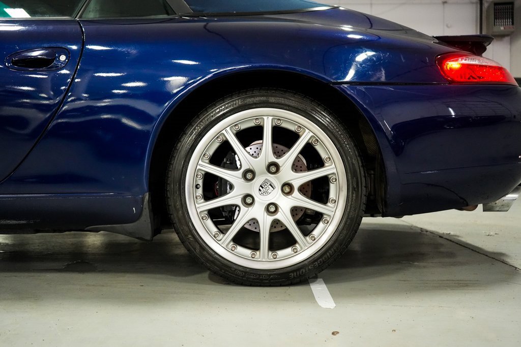 Used 2001 Porsche 911 Carrera image 30