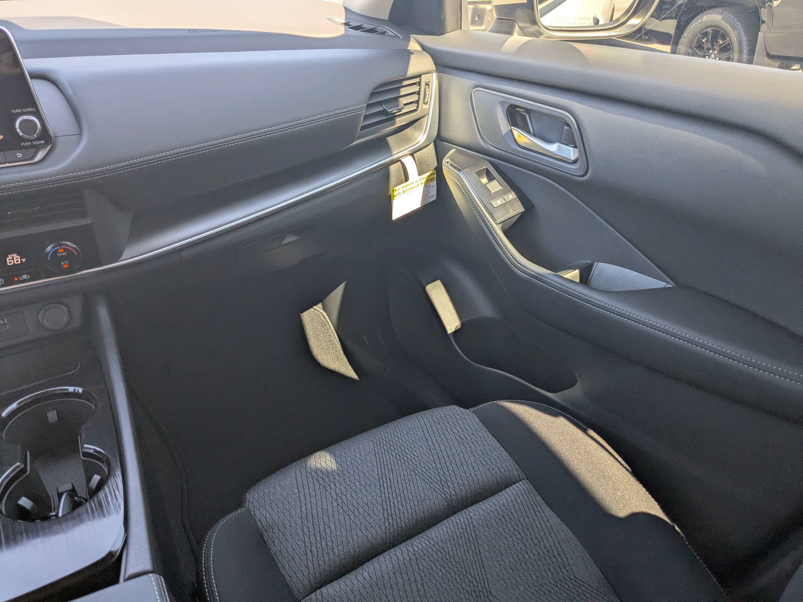 New 2026 Nissan Rogue SV FWD image 17