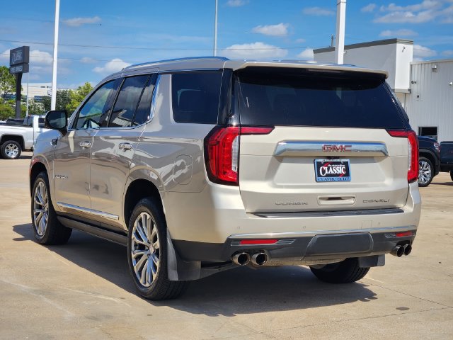 Used 2022 GMC Yukon Denali w/ Advanced Technology Package AWD/4WD image 5