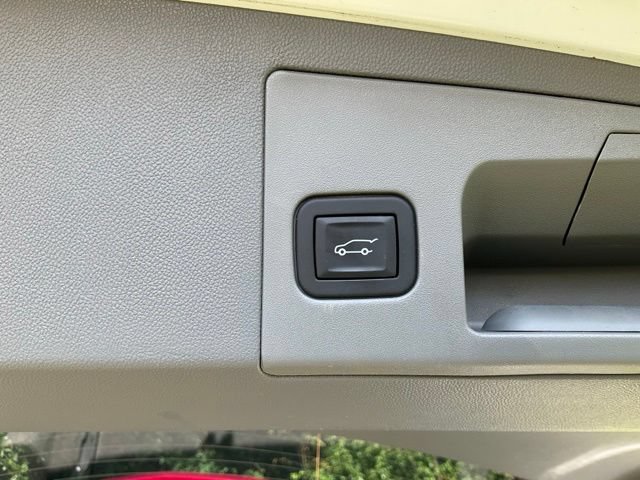 Used 2025 Cadillac XT5 Premium Luxury FWD image 20