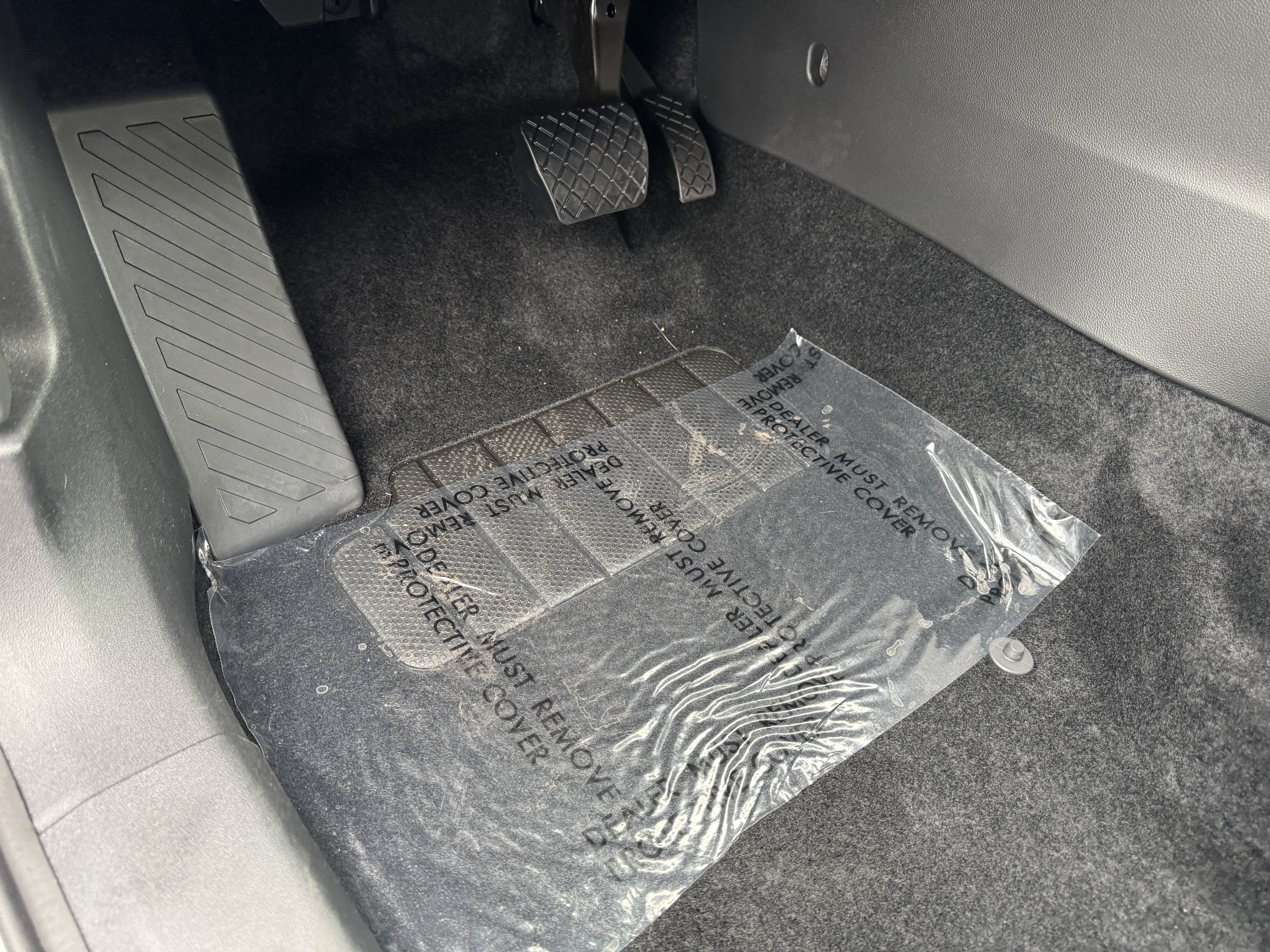 Certified 2025 Volkswagen Tiguan S AWD/4WD image 16