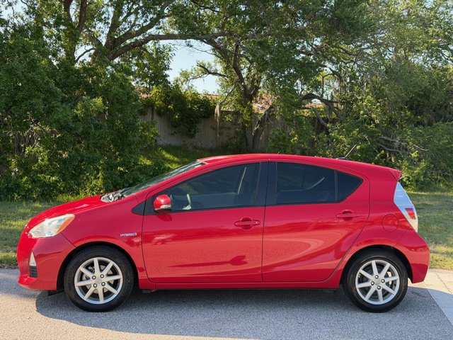 Used 2013 Toyota Prius C Three image 2